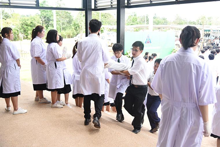 ทำบุญเปิดตึกกายวิภาคศาสตร์